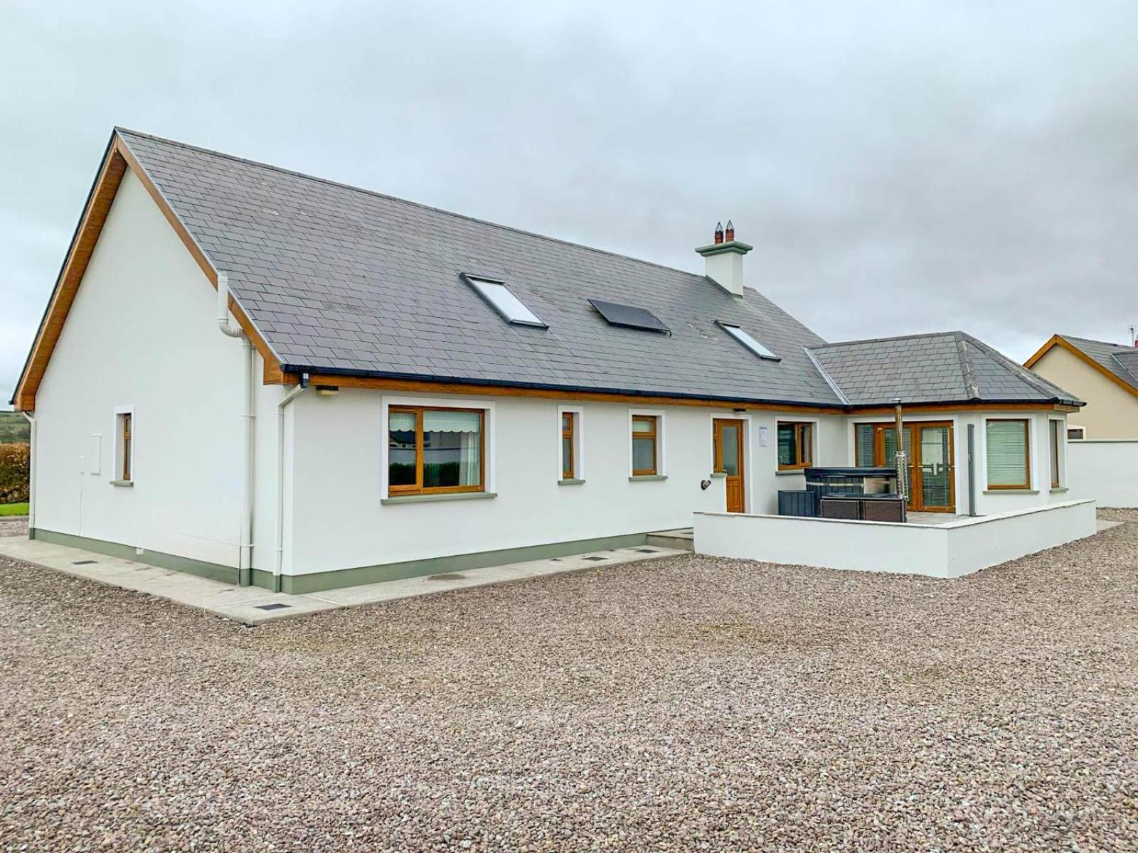 An Ghlaise Bheag Villa Listowel Exterior photo